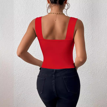 2024 Ευρώπη και Ηνωμένες Πολιτείες διασυνοριακό εξωτερικό εμπόριο νέα καμιζόλα με φαρδύ ιμάντα ώμου χωρίς μανίκια σε σχήμα U σε σέξι λεπτό καυτό κορίτσι