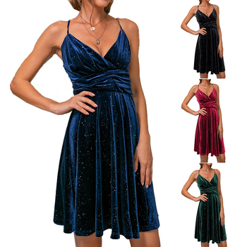 Nové dámske všestranné večerné šaty z európskych a amerických materiálov z roku 2022, zlaté zamatové, úzke, s výstrihom do V a cezhraničným dizajnom