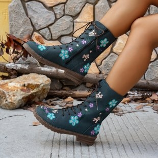 Cizme Martin transfrontaliere 2024 europene și americane de iarnă noi cu cap rotund cu toc gros și dantelă brodate pentru femei, cizme de mărime plus, pantofi pentru femei, comerț exterior