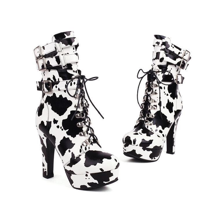 2023. aasta väliskaubanduse sügis ja talv Uued Euroopa ja Ameerika mao mustriga piimamustriga vööpandlaga eesmised pitsilised platvormiga paksu kontsaga kõrge kontsaga pahkluusaapad