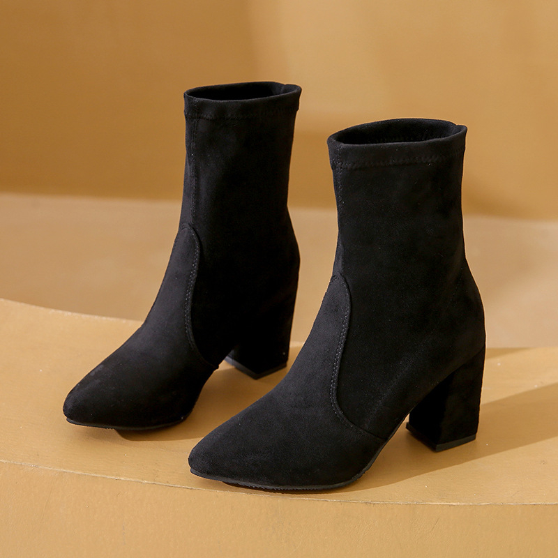 Cizme scurte cu toc înalt în stil coreean pentru femei 2024 toamna și iarna toc gros vârful ascuțit cizme subțiri de mărime mare din piele întoarsă cizme la modă de export transfrontalier