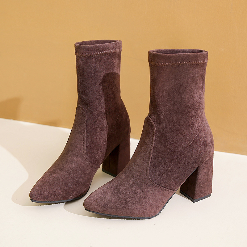 Cizme scurte cu toc înalt în stil coreean pentru femei 2024 toamna și iarna toc gros vârful ascuțit cizme subțiri de mărime mare din piele întoarsă cizme la modă de export transfrontalier