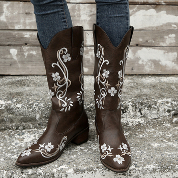 Nové jesenné a zimné módne západné džínsové vyšívané čižmy Martin pre ženy, cezhraničný zahraničný obchod, plus veľkosť, špicaté čižmy s nízkym podpätkom do polovice lýtok