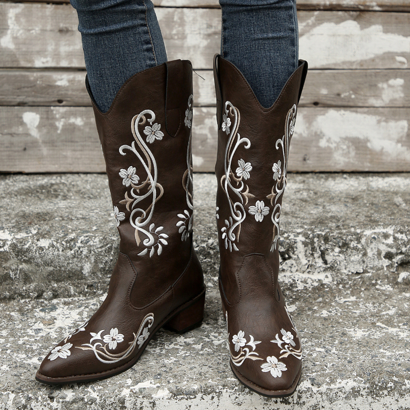Nové jesenné a zimné módne západné džínsové vyšívané čižmy Martin pre ženy, cezhraničný zahraničný obchod, plus veľkosť, špicaté čižmy s nízkym podpätkom do polovice lýtok