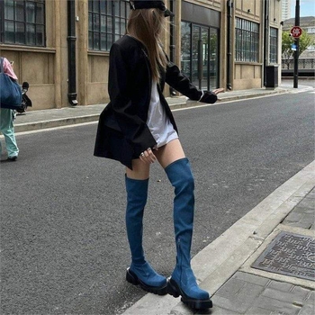 Rastezljive čizme preko koljena s visokom petom za žene, zima 2025., nove europske i američke čizme od brušene kože s debelim potplatom i četvrtastim vrhom za mršavljenje, svestrane modne čizme