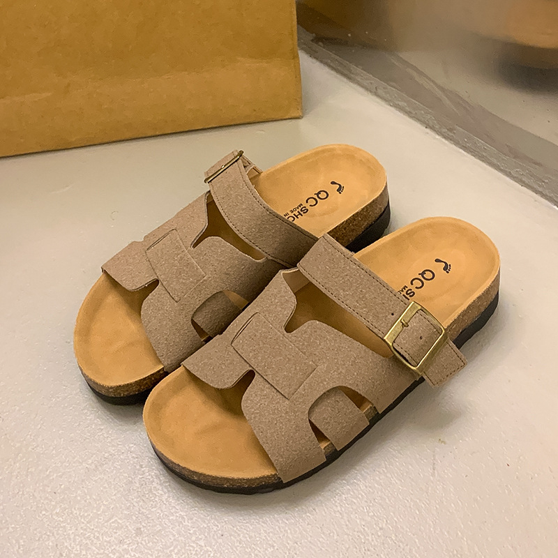 Letné nové dámske sandále a papuče 2025 s flexibilnou prackou, protišmykové, ľahké a pohodlné plážové papuče pre ženy