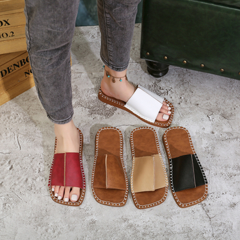 Νέες καλοκαιρινές χοντρές παντόφλες εξωτερικού εμπορίου για μεγάλα μεγέθη Γυναικεία σανδάλια και παντόφλες Ευρωπαϊκής και αμερικανικής μόδας σε απόθεμα Σανδάλια και παντόφλες θαλάσσης