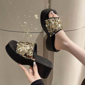 Papuci de damă cu platformă și paiete argintii francezi, vara 2024, eleganți și cu fund gros