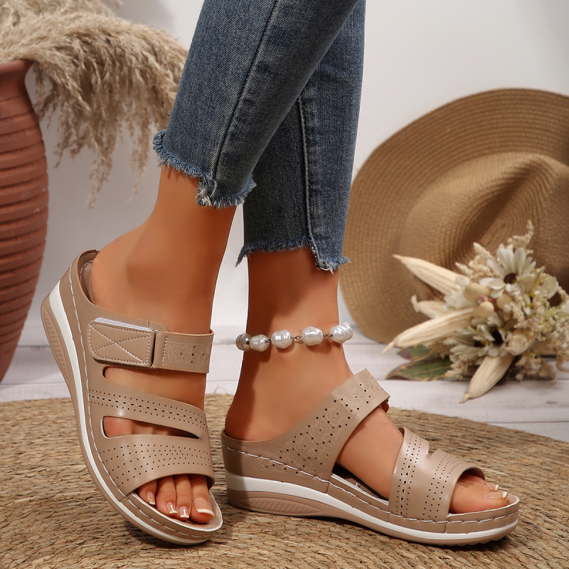 Pantofi de damă cu talpă groasă și scobită în interior, Europa și Statele Unite, vara 2025, noi sandale și papuci de plajă transfrontaliere cu toc înalt, mărime plus, pentru comerț exterior