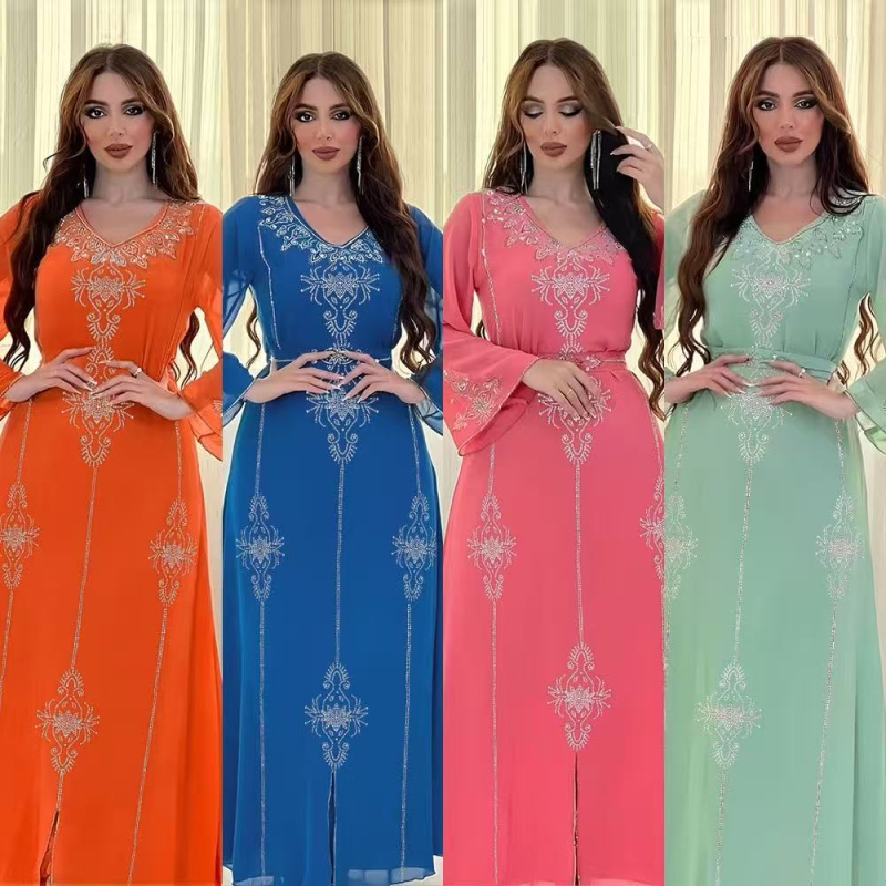 Piiriülene Saudi Araabia Dubai mood kuum rhinestones kleit suvine ümara kaelusega hommikumantel teemantidega kaunistatud etniline naiste kleit