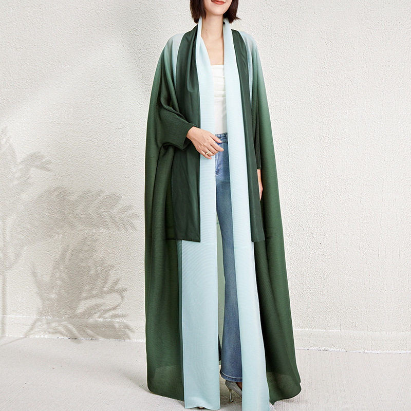 Tarpvalstybinis karšto išpardavimo klostuotas kaubojinis paltas, užsienio prekyba Artimaisiais Rytais, moteriškas gradientinis laisvas plius dydžio putlus mergaičių suvarstomas skara