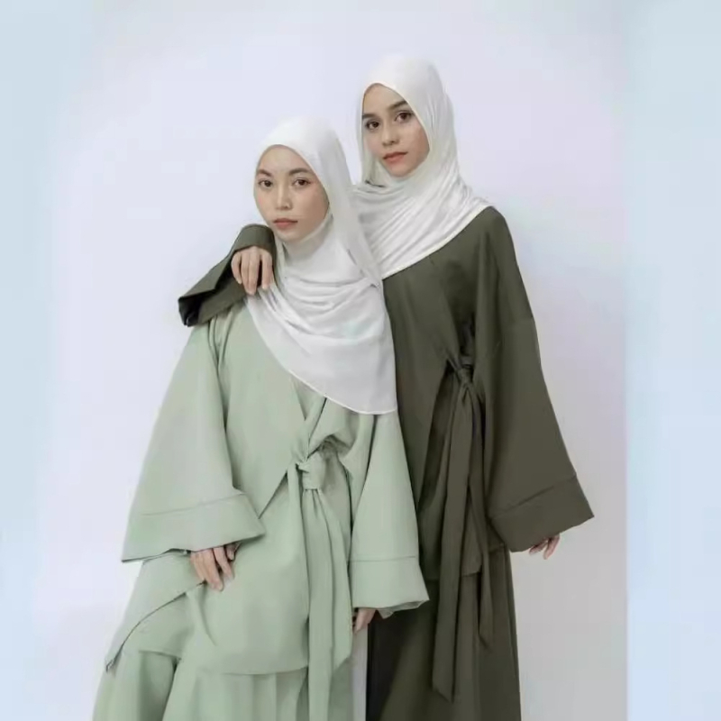 Dubaijas apģērbs Tuvajos Austrumos Saūda Arābijā Modes elegants sieviešu divdaļīgs komplekts ar lencītēm + svārkiem K201
