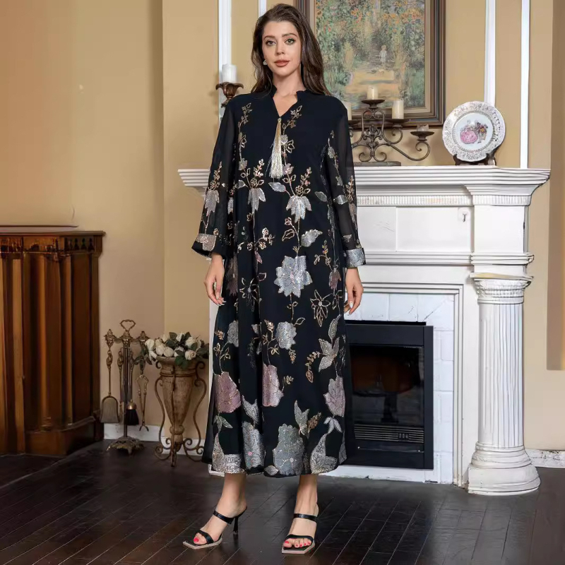 ZD018 Közel-keleti határokon átnyúló, új érkezésű muszlim köntös, flitteres hímzésű női divatos bojtos Dubai ruha