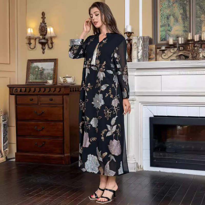 ZD018 Közel-keleti határokon átnyúló, új érkezésű muszlim köntös, flitteres hímzésű női divatos bojtos Dubai ruha