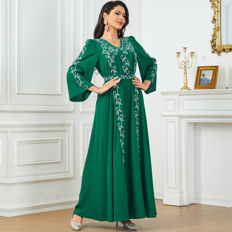 3842 Amazon Közel-Kelet Határon Átnyúló Női V-nyakú Hosszú Ruha Hímzett Gyöngyös Muszlim Köntös Új Ruha