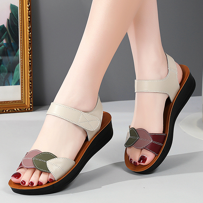 Prekogranične plus veličine 2025 nove ljetne vanjske sandale, ženske modne sandale u skladu boja, ležerne ženske cipele 36-43