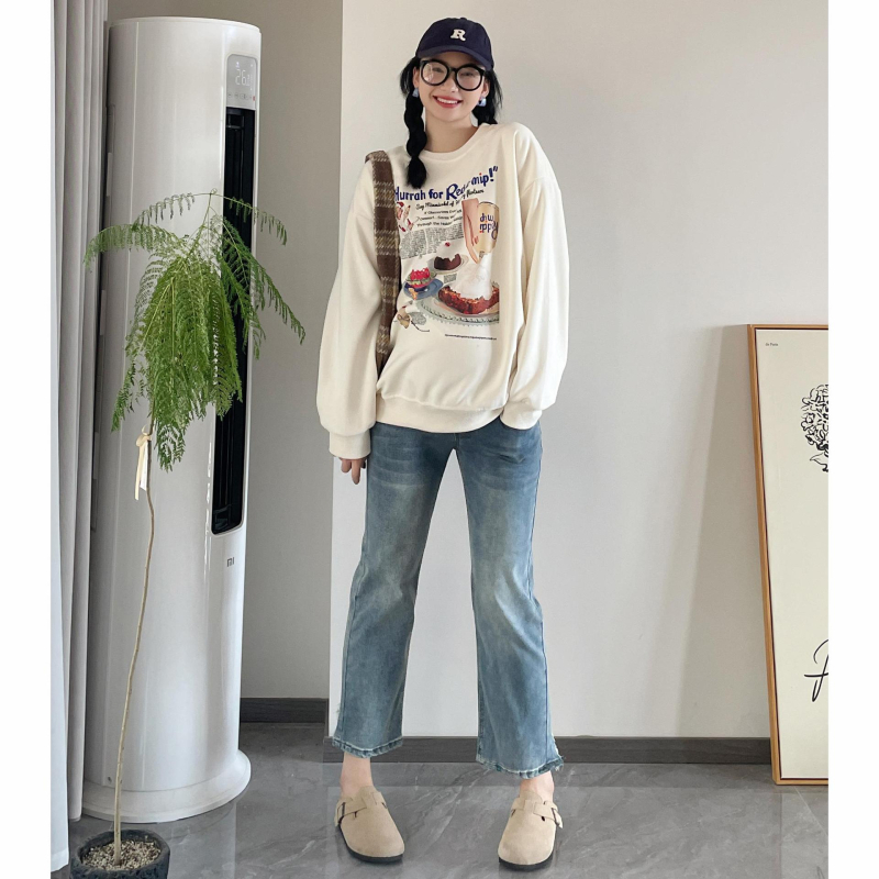 Maži nėščiųjų džinsai 2024 m. pavasariui, naujos mados tiesios nugaros skeltukai, liekninančios, universalios, pilvuką prilaikančios, trumpintos kelnės.