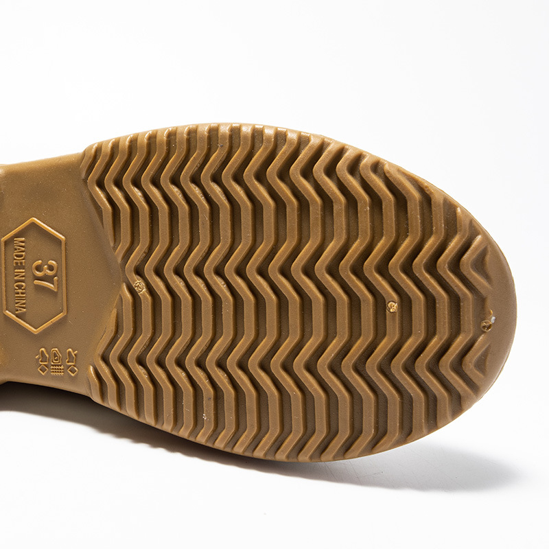 Moodsad lühikesed paaridele mõeldud vihmasaapad meestele ja naistele, nelja aastaaja vihmasaapad, veekindlad kingad, libisemiskindlad nelja aastaaja kalastus-, töö- ja kaasavõetavad veesaapad