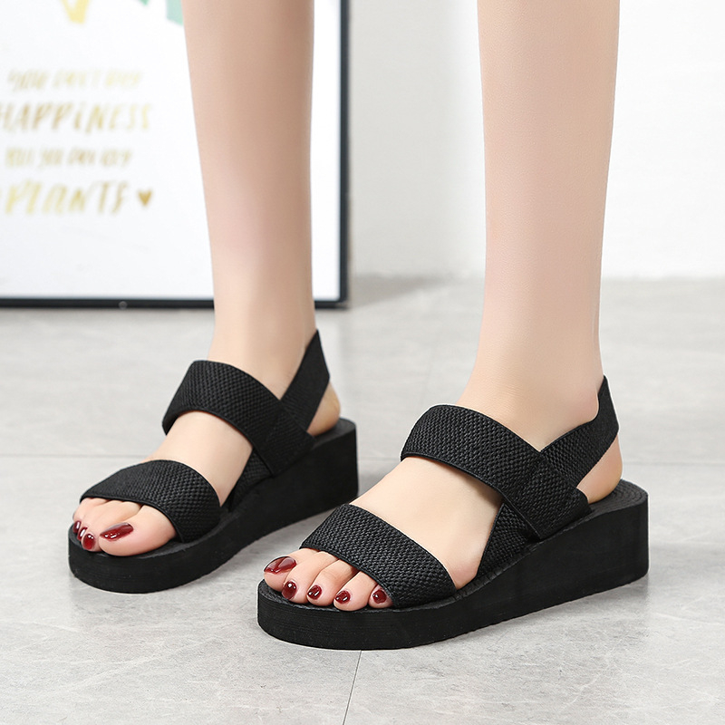 Cezhraničný zahraničný obchod 2024 Nové letné sandále s imitáciou slamy na kline Dámske módne ležérne plážové rímske topánky s hrubou podrážkou