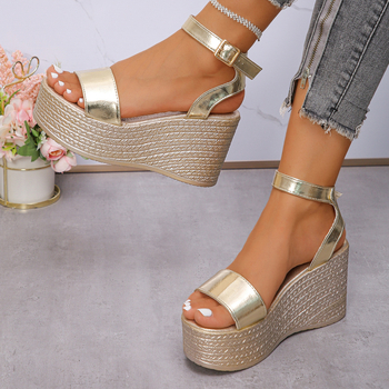 Cezhraničný zahraničný obchod, plus size sandále pre ženy 2024, nové európske a americké sandále s rybím ústím, sklonený podpätok s dámskou obuvou, 43 yardov, nezávislá stanica