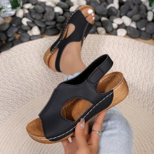 Dámske sandále v zahraničnom obchode, plus size, dámske topánky 2025, letné a jesenné nové európske a americké plážové topánky pre ženy