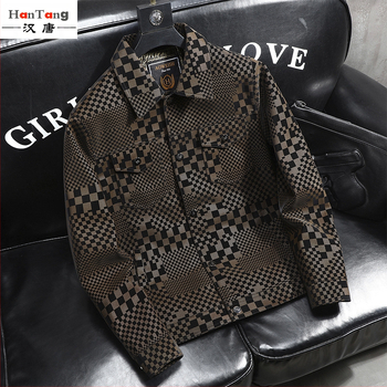 Naujas vyriškas odinis švarkelis su languotu raštu ir atlapu. Pavasarinis, rudens ir žiemos vyriškas švarkelis, išskirtinis visoje šalyje. Sandėlyje.