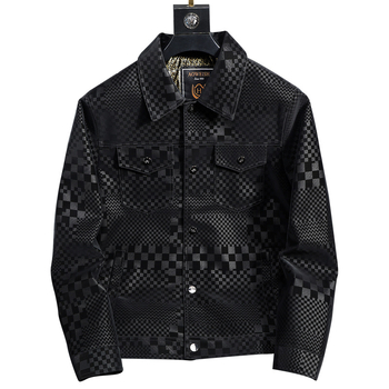 Naujas vyriškas odinis švarkelis su languotu raštu ir atlapu. Pavasarinis, rudens ir žiemos vyriškas švarkelis, išskirtinis visoje šalyje. Sandėlyje.