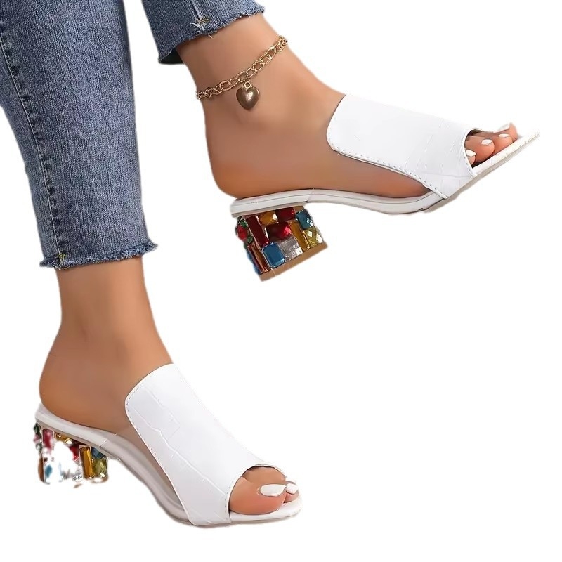 Cezhraničný letný zahraničný obchod 2024 nové európske a americké módne dámske papuče s hrubým podpätkom a rybími ústami s jedným slovom