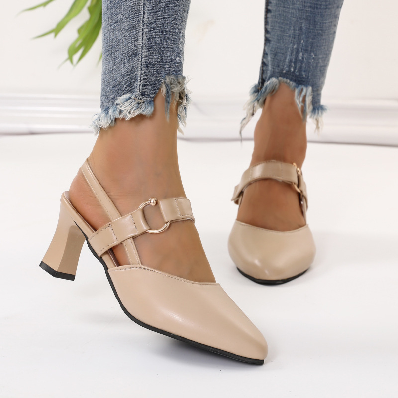 Módne mäkké kožené sandále pre ženy s Baotou 2023 Nové jarné a letné dámske topánky so stredným podpätkom a hrubým podpätkom, špicatá špička, ploché sandále s prackou pre ženy