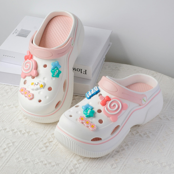 Internetist trendikad moekad platvormkoogi põhjaga kingad, naiste paksu tallaga, libisemiskindlad, armsad koomiksiga rannasandaalid sügiseks ja suveks