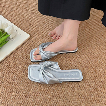 Žabky pre ženy Leto 2025 Nové exportné balerínky so štvorcovou špičkou Módne a pohodlné plážové sandále a papuče veľkej veľkosti Veľkoobchod