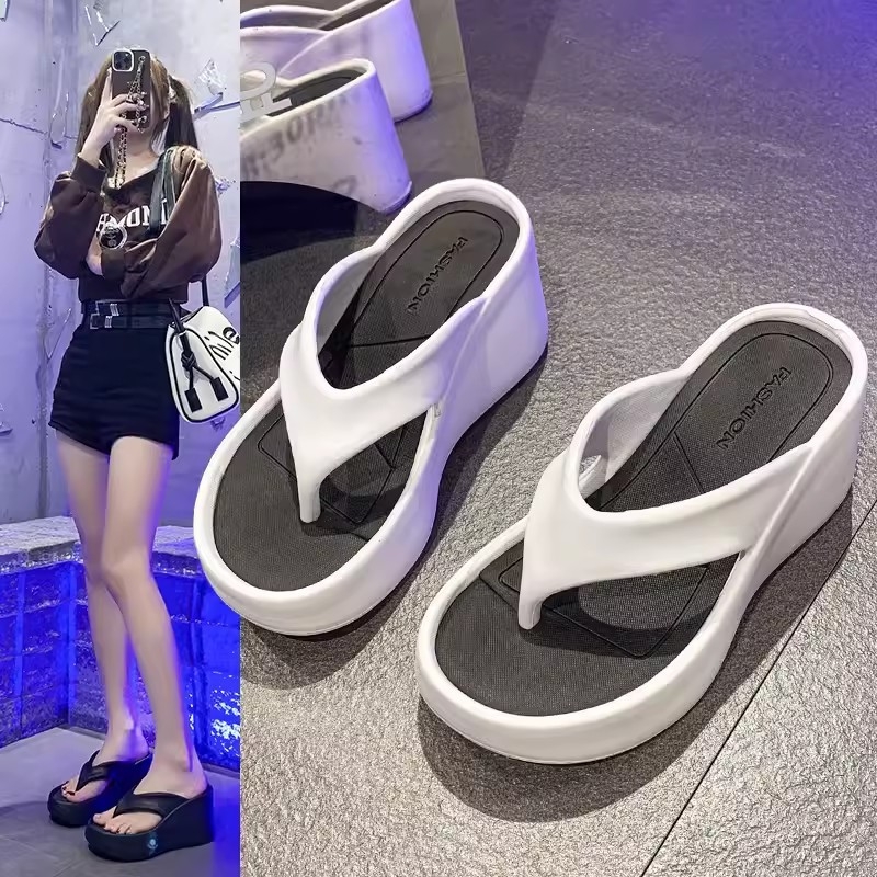 Sandale la modă pentru femei, vara 2024, stil nou, drăguțe, cu talpă groasă și toc înalt, cu clips, sandale antiderapante pentru plajă