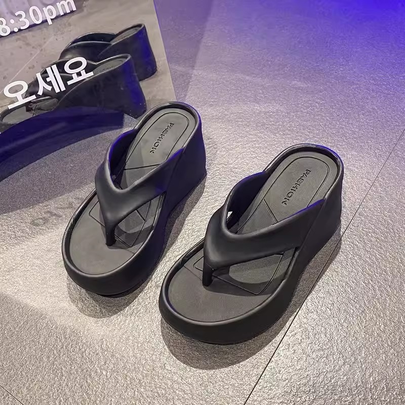 Sandale la modă pentru femei, vara 2024, stil nou, drăguțe, cu talpă groasă și toc înalt, cu clips, sandale antiderapante pentru plajă