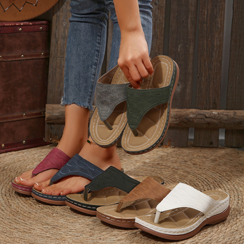 „Wish“ sandėlyje esantys moteriški batai, vasariniai, nauji romėniško stiliaus sagtimi moteriški sandalai, užsienio prekybos, 43 dydžio, pu basutės.