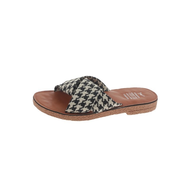 Női szandálok 2025 Nyár Új koreai stílusú lapos papucsok Keresztvágású divatos kültéri női papucsok Nagykereskedelem