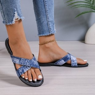 raktáron 2024 új, határokon átnyúló, plus size szandálok Európában és az Egyesült Államokban, Római keresztpántos, lapos talpú, plus size női szandálok