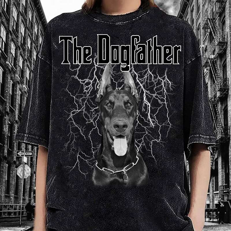 Pekný vlčí pes Doberman španiel Európske a americké módne voľné nadrozmerné pánske a dámske tričko s krátkym rukávom, oprané a striekané
