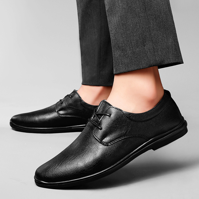 Pánske topánky Jar 2025 Nové špicaté nízke nohavice Business Casual topánky pre dospelých Pánske retro trendy malé kožené topánky