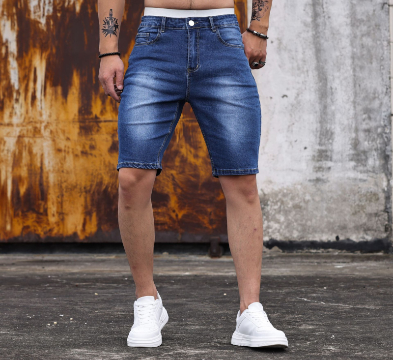 Visoje Europoje ir Jungtinėse Amerikos Valstijose vyriški tamprūs džinsiniai šortai iš „Amazon AliExpress“, nauji vyriški džinsiniai šortai.