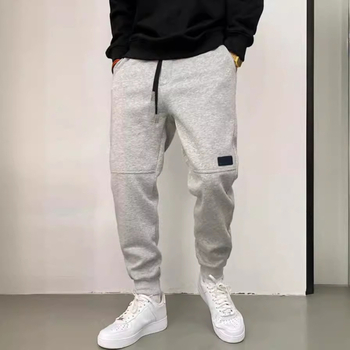 2023. aasta Amazon Independent Stationi keermestatud pingutusnööriga vabaaja paksendatud püksid. Trendikad brändi fliisvoodriga püksid. Mugavad, soojad ja vabaaja. Mitmekülgsed.