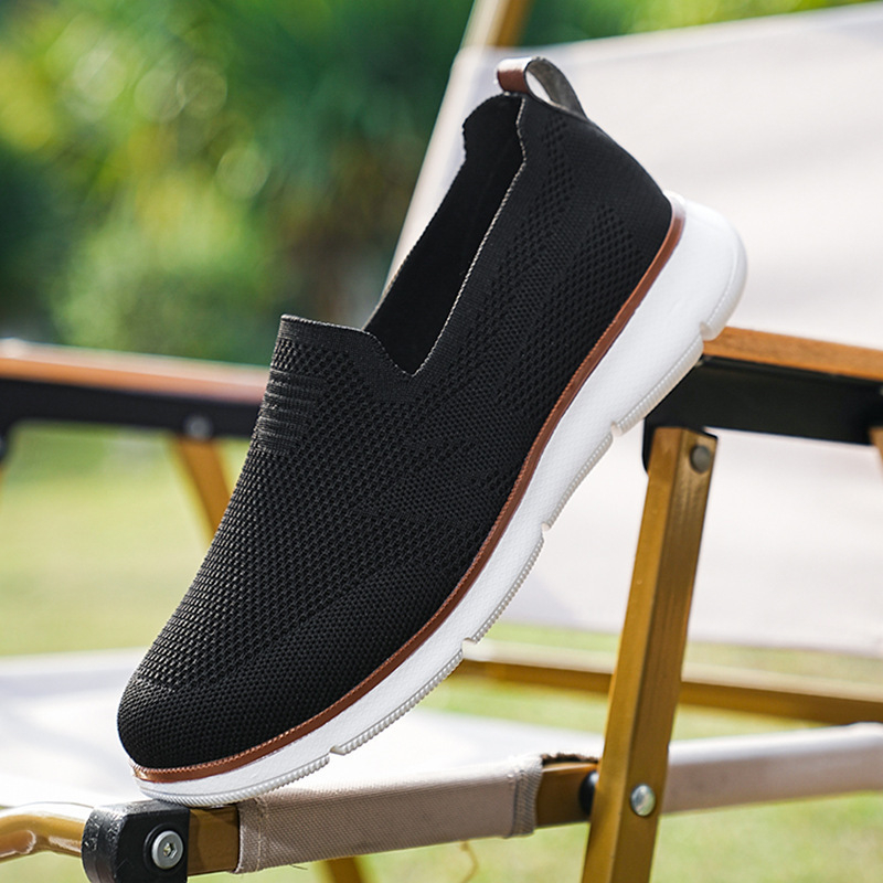 Kojinės ir batai 2025 Vyriški užsegami batai Kvėpuojantys sportbačiai Skraidantys tinklelio batai Vyriški plius dydžio vaikščiojimo batai