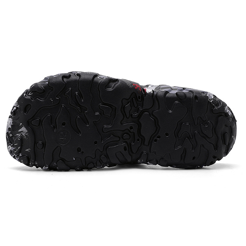 2025 Výbušné papuče Pánske letné sandále na suchý zips Vonkajšie topánky na vonkajšie nosenie Sandále Domáce polovičné papuče Plážové topánky