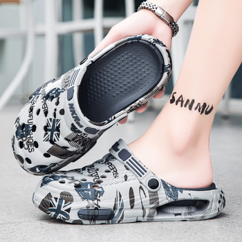 Croc Shoes Ανδρικά Παπούτσια 2025 Νέα Καλοκαιρινά Εξωτερικά Ρούχα Αντιολισθητικά Σανδάλια Διασημοτήτων Baotou Διπλής Χρήσης για Οδήγηση Παντόφλες