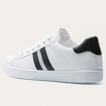 Didelių dydžių moteriški bateliai pavasariui ir rudeniui, spalvų blokavimo būdu, plokščiapadžiai, suvarstomi sportbačiai, moteriški universalūs laisvalaikio sportbačiai, žemapadžiai balti bateliai.