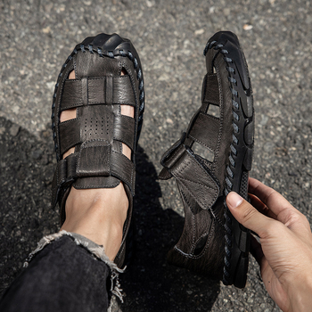 Сандали 2025 Нови летни връхни дрехи от естествена кожа, спортни и ежедневни, Baotou Crocs, мъжки плажни обувки с голям размер, противоплъзгащи се
