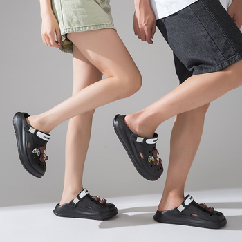 2025 m. nauji „Croc“ batai poroms, storapadis, neslystantys, užmaunami, viršutiniai drabužiai, paplūdimio dezodorantas, „Baotou“ dviejų drabužių šlepetės vyrams