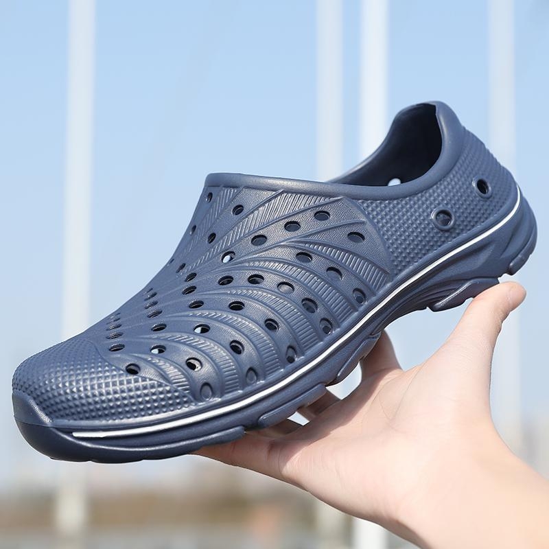 Transfrontaliere 2025 Saboți respirabili noi, îmbrăcăminte de vară exterioară, sandale de plajă cu vârfuri, pentru bărbați, cu ridicata