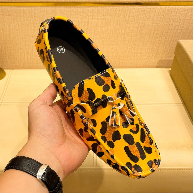 2025. gada pavasara un rudens vīriešu apavi ikdienas pārrobežu plus izmēra reljefi ikdienas moderni vīriešu mīkstas zoles uzvelkami ikdienas pupiņu formas apavi