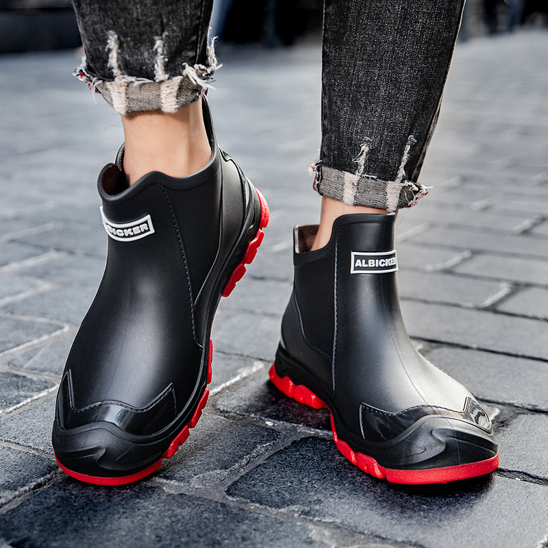 Μπότες Αδιάβροχης για Άνδρες, Ανθεκτικές στη Φθορά Μπότες Αδιάβροχης με Κοντό Σωλήνα, Αντιολισθητικά Παπούτσια για Πλύσιμο Αυτοκινήτου, Παπούτσια από Βελούδο από Λαστιχένιο, Μοντέρνες Αδιάβροχες Μπότες για Άνδρες με Πηχτό Σώμα