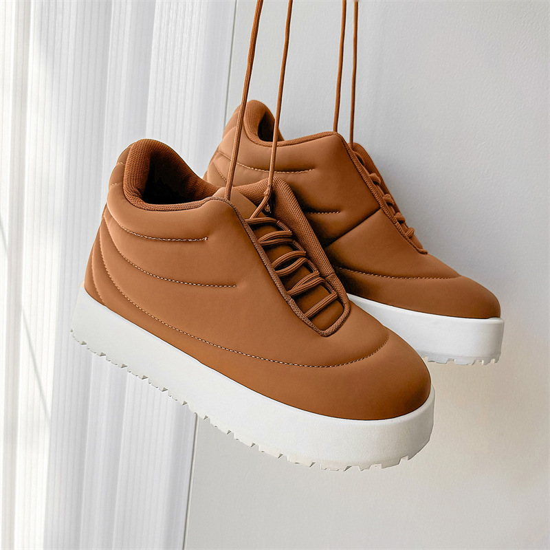 Pánske topánky 2024 zimné flísové podšívky teplé vysoké pánske topánky na chlieb trend Joker ležérne teplé bavlnené čižmy veľkoobchod